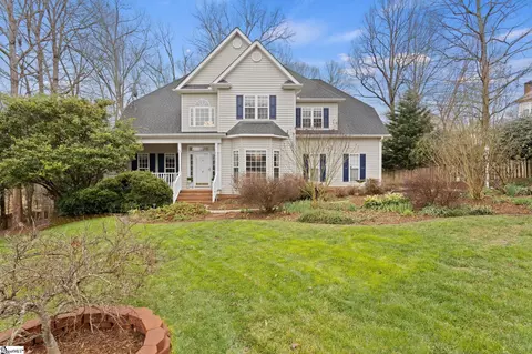 4 Treecrest Ct, Simpsonville, SC 29680