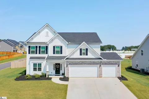 501 S Oak Crest Dr, Belton, SC 29627