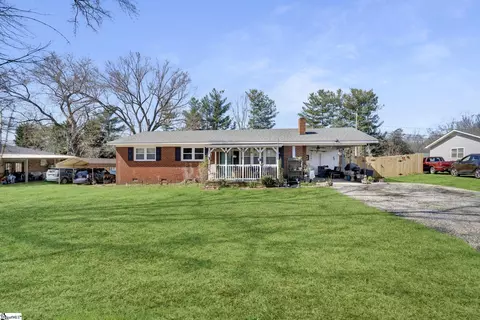 154 Clearview Hts, Boiling Springs, SC 29316