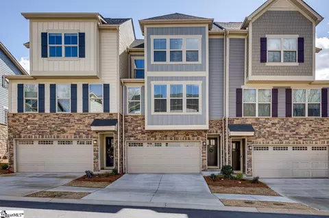 29 Questover Dr, Greenville, SC 29607