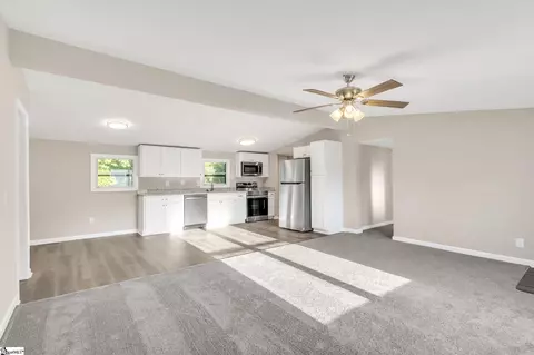 408 Clear Dawn Dr, Easley, SC 29640 photo 7