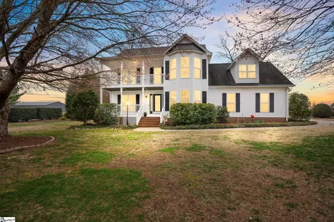 1664 Scuffletown Rd, Fountain Inn, SC 29644