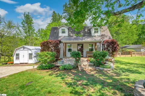 118 Oak Springs Ct, Easley, SC 29640