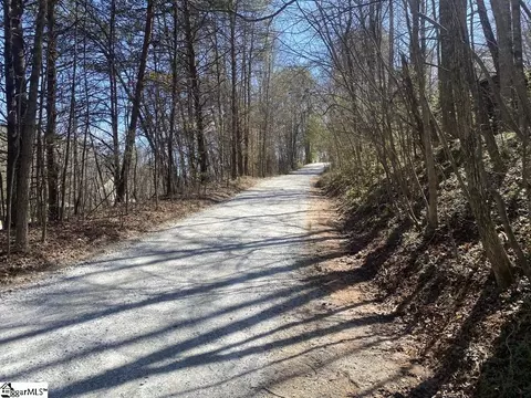 00 25 N Hwy, Travelers Rest, SC 29690