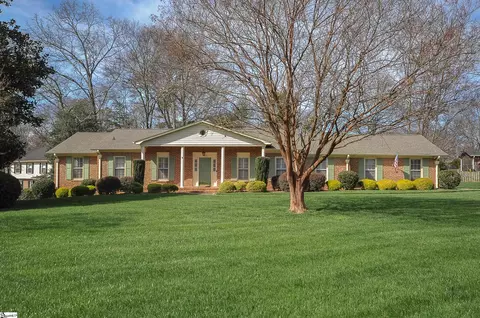 102 Stone Ridge Rd, Greer, SC 29650
