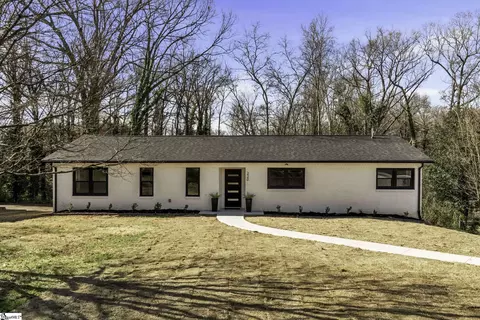 220 Azalea Ct, Greenville, SC 29615