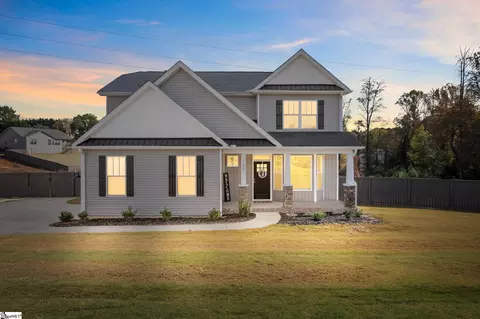 207 Spruce Creek Ct, Greer, SC 29651