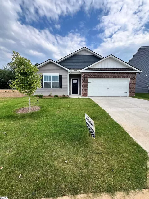 1031 White Willow Dr, Spartanburg, SC 29303