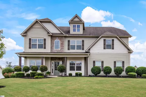 12 Ridgewater Ct, Fountain Inn, SC 29644