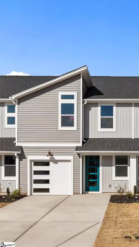 1227 Westgate Village Dr, Spartanburg, SC 29301