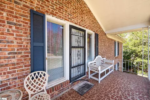 Exterior - 12 Rolingreen Rd, Greer, SC 29651 photo 1 of 5