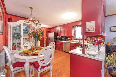 Kitchen - 12 Rolingreen Rd, Greer, SC 29651 photo 4 of 4