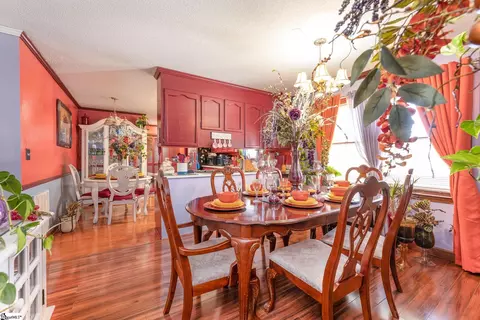 Dining - 12 Rolingreen Rd, Greer, SC 29651 photo 3 of 3