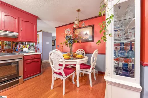 Dining - 12 Rolingreen Rd, Greer, SC 29651 photo 1 of 3