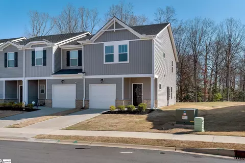 15 Beachley Pl, Simpsonville, SC 29680