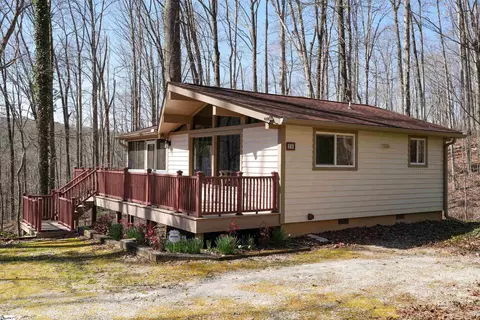 28 Forest Dr, Travelers Rest, SC 29690