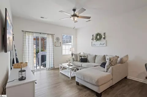 130 Aleppo Ln, Greer, SC 29651 photo 15