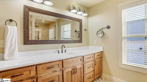 Bath - 300 Harbin Ave, Greer, SC 29651 photo 3 of 4