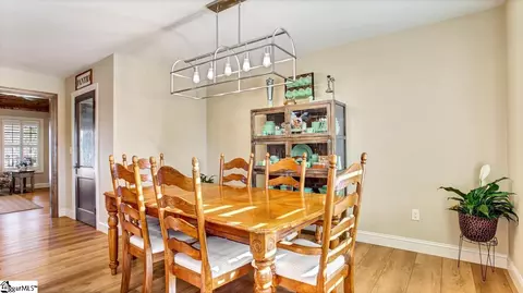 Dining - 300 Harbin Ave, Greer, SC 29651 photo 1 of 1