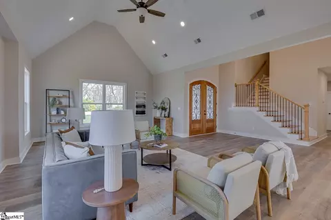 111 Wolfe Rd, Greer, SC 29650 photo 8