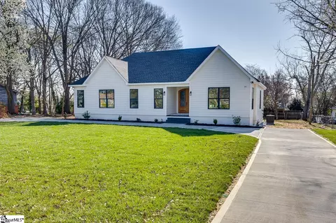 111 Wolfe Rd, Greer, SC 29650 photo 2