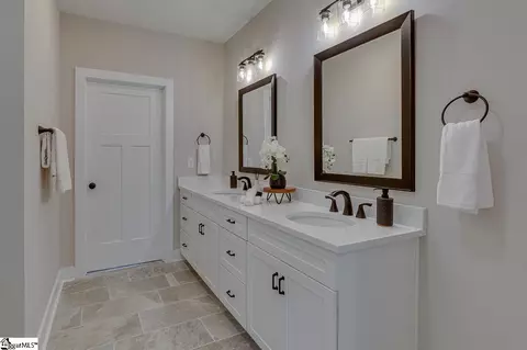 111 Wolfe Rd, Greer, SC 29650 photo 23