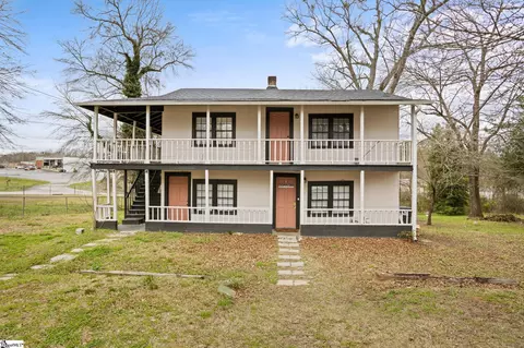 55 E Cork St, Ware Shoals, SC 29692
