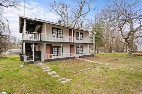 55 E Cork St, Ware Shoals, SC 29692 photo 2