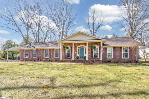 17 Covington Rd, Greenville, SC 29617