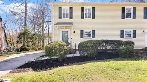 110 Village Ct, Greer, SC 29651