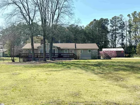 206 Greenpond Rd, Fountain Inn, SC 29644