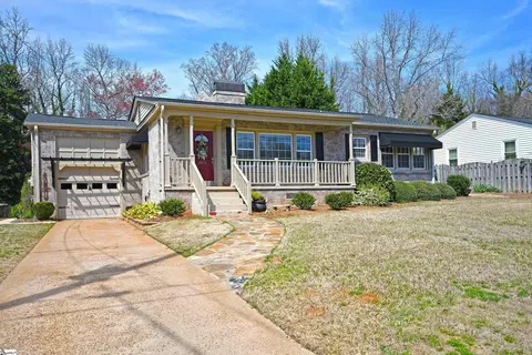 308 Parkway Dr, Easley, SC 29640