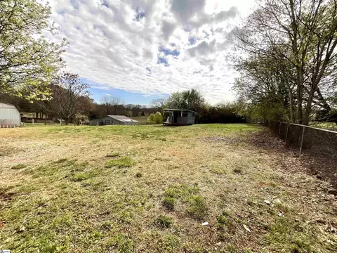 Exterior - 441 Hickory Dr, Startex, SC 29377 photo 1 of 7