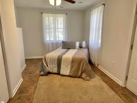 Bedroom - 441 Hickory Dr, Startex, SC 29377 photo 2 of 3