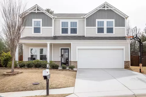 324 Jones Peak Dr, Simpsonville, SC 29681