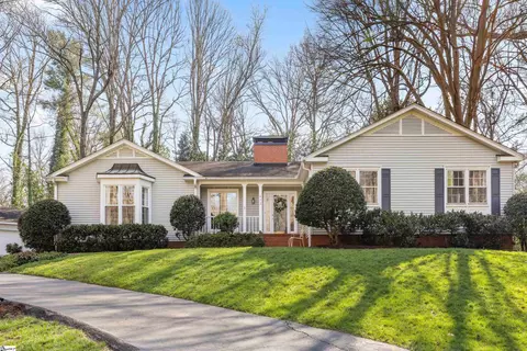 413 Mohawk Dr, Greenville, SC 29609