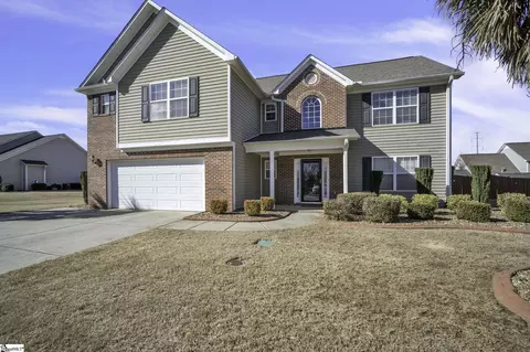 16 Fox Den Ln, Simpsonville, SC 29681