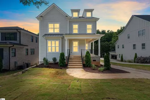 33 Westview Ave, Greenville, SC 29609