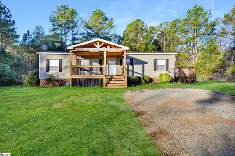 535 Light House Rd, Enoree, SC 29335