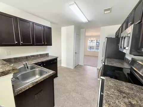 779 Markham Cir, Moore, SC 29369 photo 9