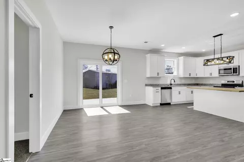 2533 Mays Bridge Rd, Greer, SC 29651 photo 8