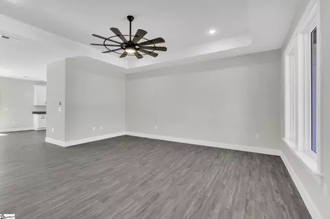 2533 Mays Bridge Rd, Greer, SC 29651 photo 4