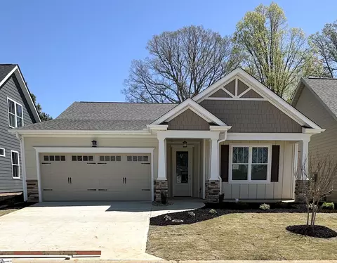 5 Pineglen Ct, Simpsonville, SC 29680