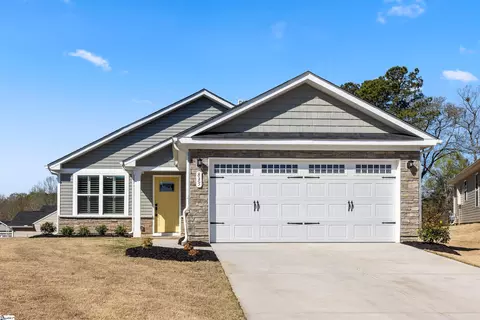 835 Moss Cove Ct, Spartanburg, SC 29302
