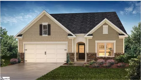 910 Pineland Dr, Woodruff, SC 29388