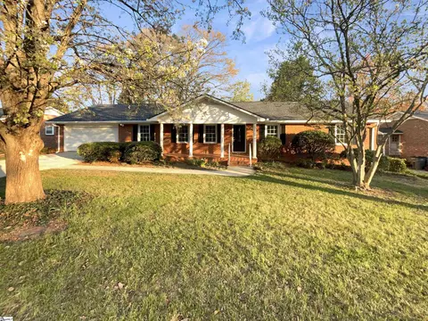 108 Kenilworth Ct, Greenville, SC 29615