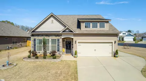 413 Meadowpark Ln, Duncan, SC 29334