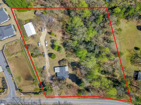 333 Smith Hines Rd, Greenville, SC 29607