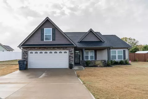 402 Newfield Ct, Lyman, SC 29365