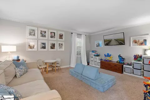 Living - 210 Montclair Rd, Greer, SC 29651 photo 2 of 2
